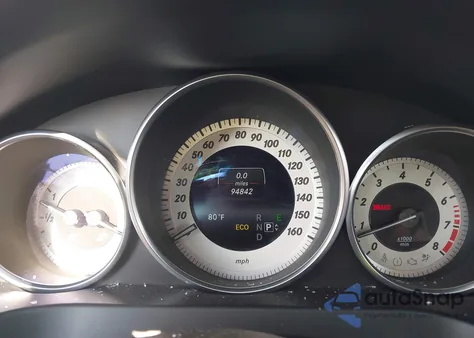 2014 Mercedes-Benz E 350 350 z USA, uszkodzony, nr VIN WDDKK5KF0EF236949